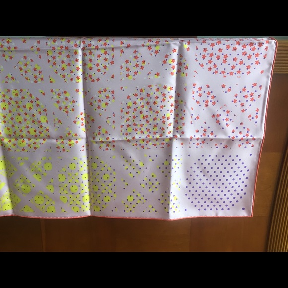 Dior Scarf &Box New - Picture 12 of 16